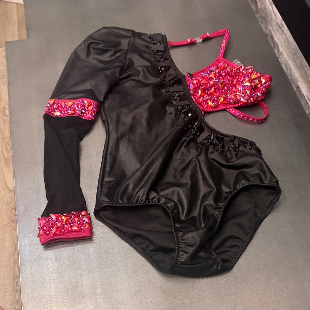 LA designs dance costume
